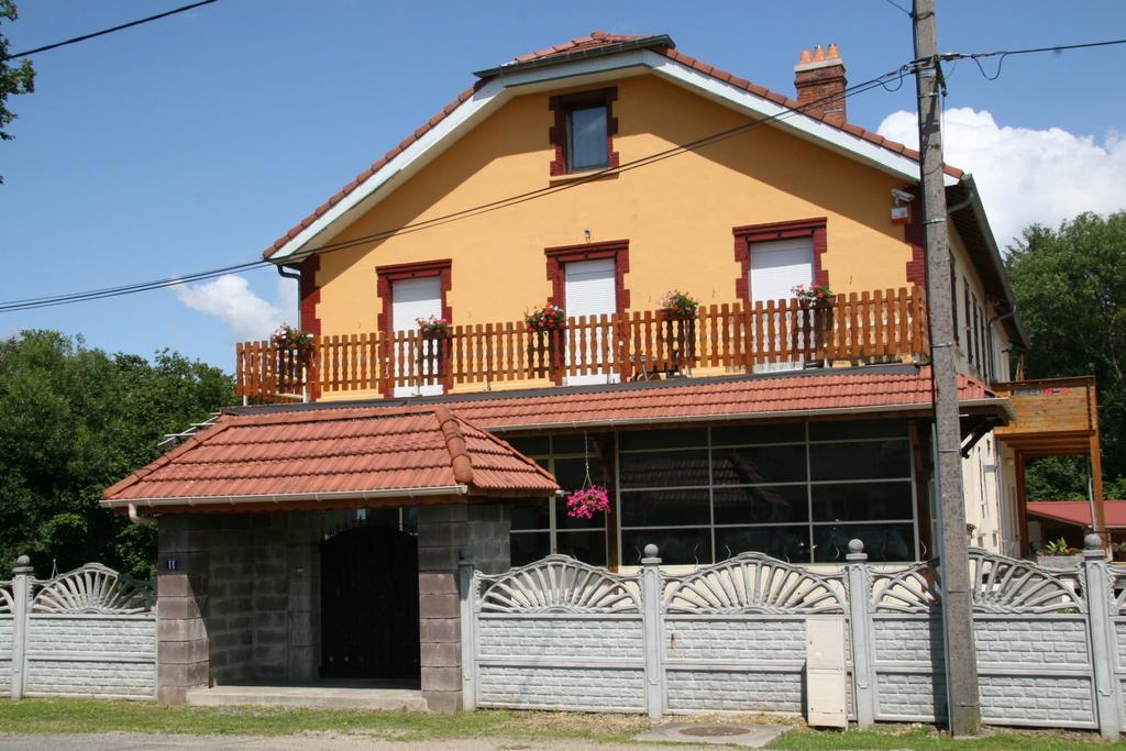 Chambres D'Hotes & Gites La Paysanne Fresnes-en-Woevre Exterior photo